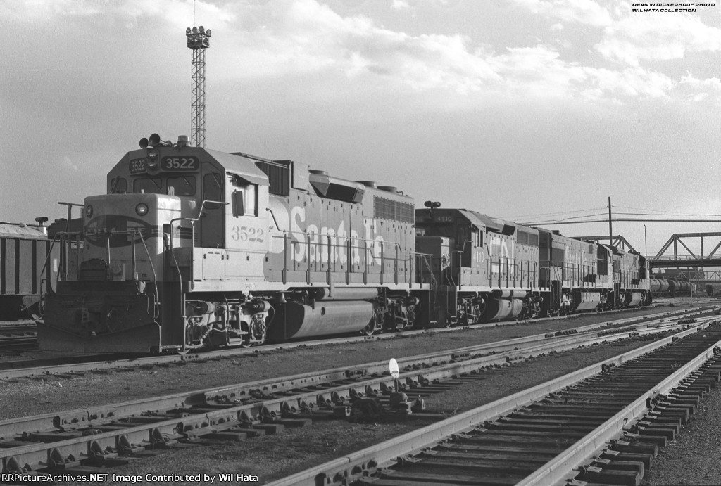 Santa Fe GP38 3522